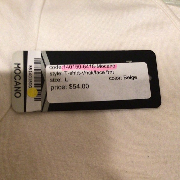 🛍2 for$30 Preloved slip-on off white vneckline t-shirt - Picture 6 of 6